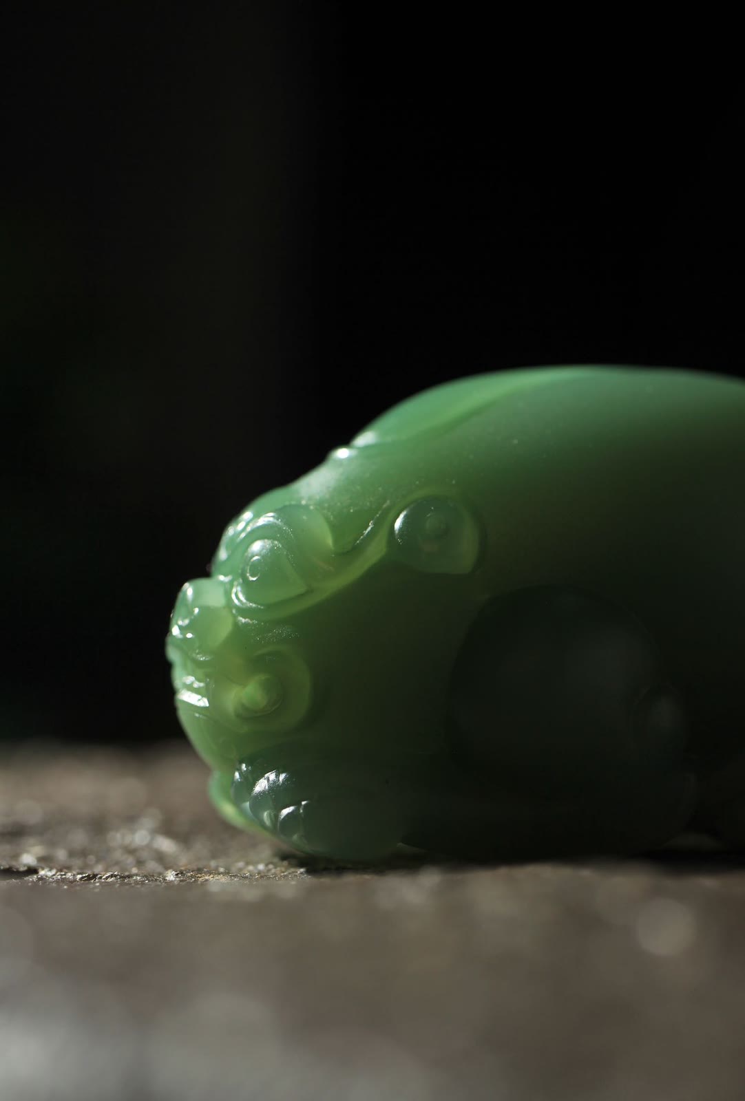Russian Nephrite Fen Qing Pixiu Pendant